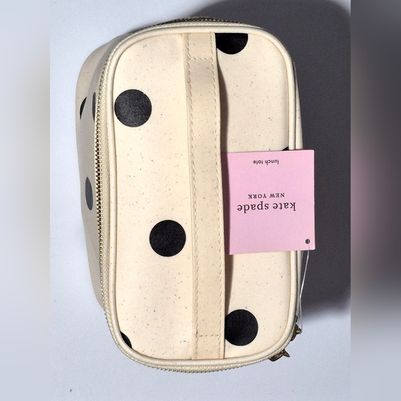 Kate Spade New York Insulated Soft Cooler Lunch Tote with Double Zipper Close. - Picture 10 of 14